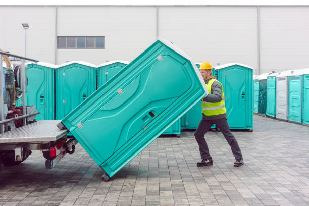 Best Portable restroom trailer rental  in Iyanbito, NM